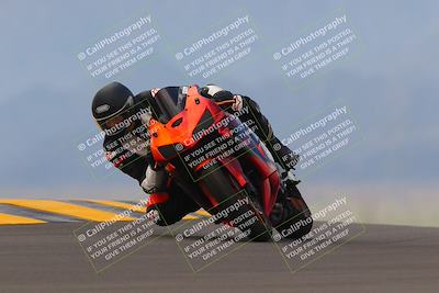 media/Sep-11-2022-SoCal Trackdays (Sun) [[81b7e951af]]/Turn 9 (930am)/